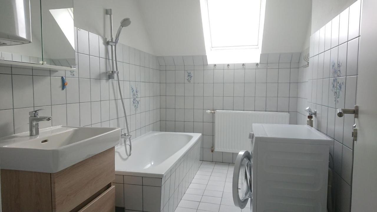 Appartement Karin, Eigener Eingang, 3 Schlafzimmer, Doppelcarport *